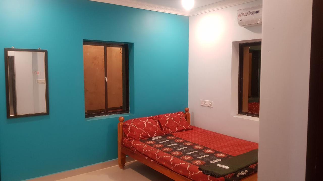 Jms Guest House Tirunallar Exterior photo